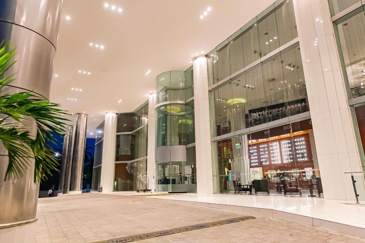 Lagos Continental Hotel Eksteriør billede Lobby